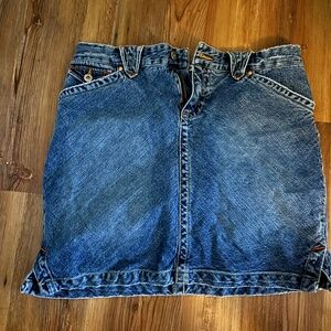 Classic Tommy Hilfiger Jean skirt. Great condition. Size 8